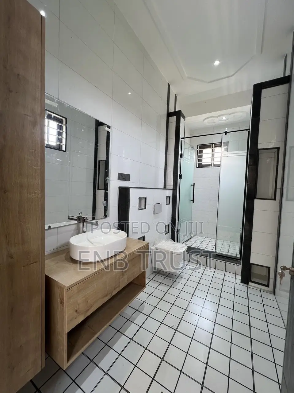 5bdrm Duplex in Trasaco, Ghana Link Area for sale