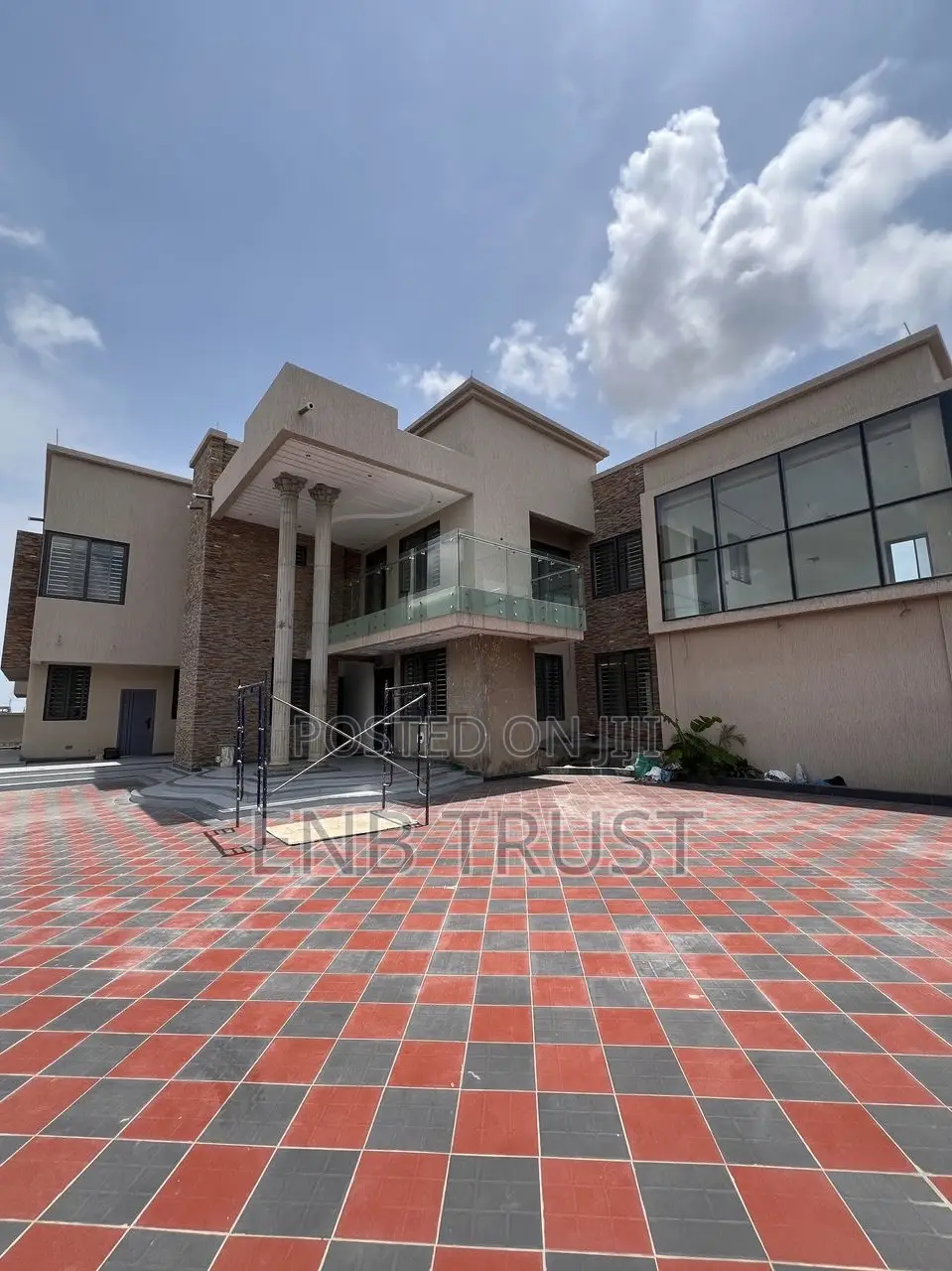 5bdrm Duplex in Trasaco, Ghana Link Area for sale