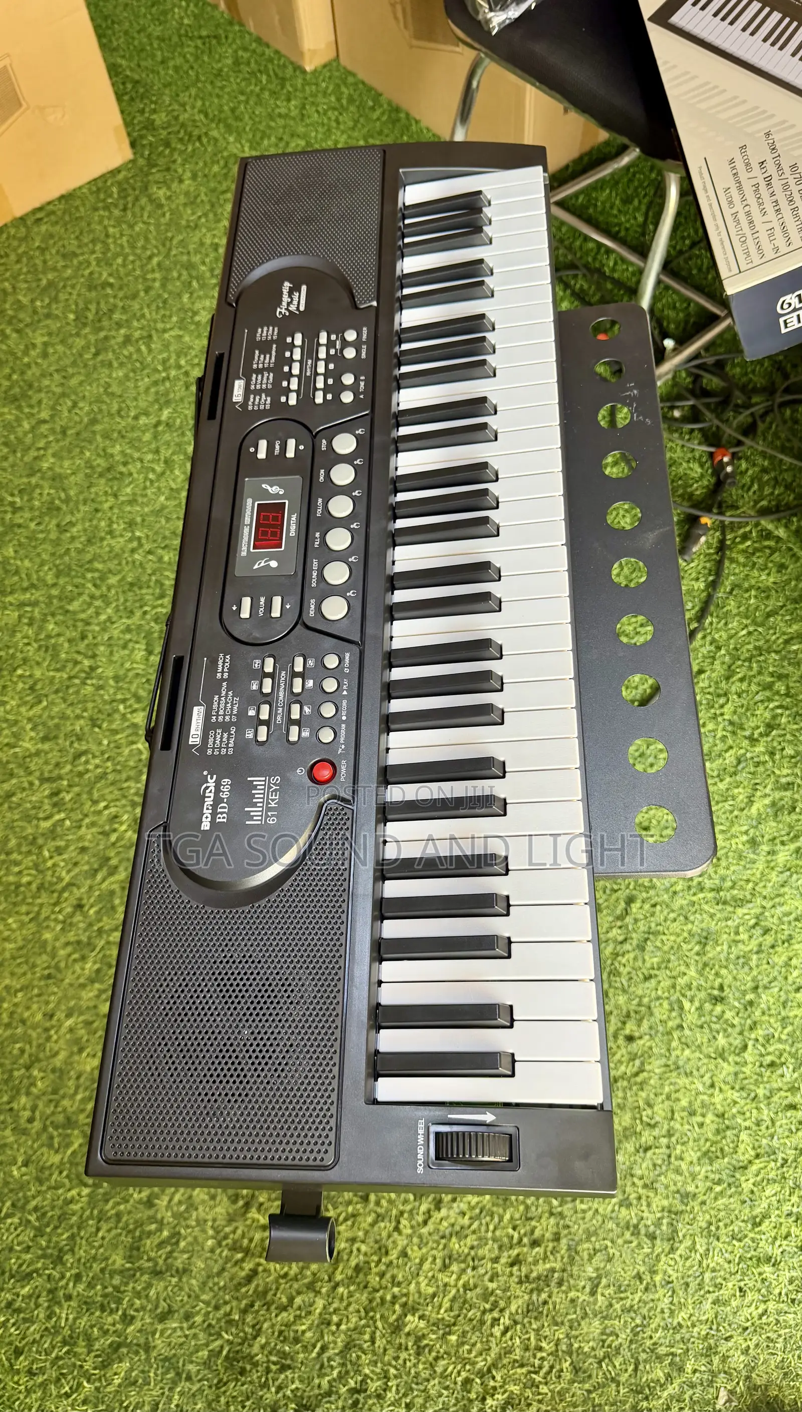 Bd Music Bd-669 61-Keys Electronic Keyboard