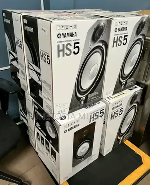 Yamaha Hs5 5inches  Powered Studio Monitor.