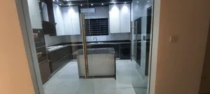3bdrm House in Kwesbo Properties, Lake Side Estate for sale