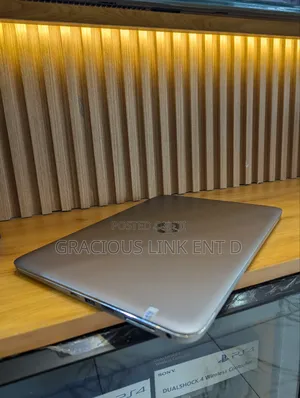 New Laptop HP EliteBook 1030 16GB Intel Core i7 SSD 256GB
