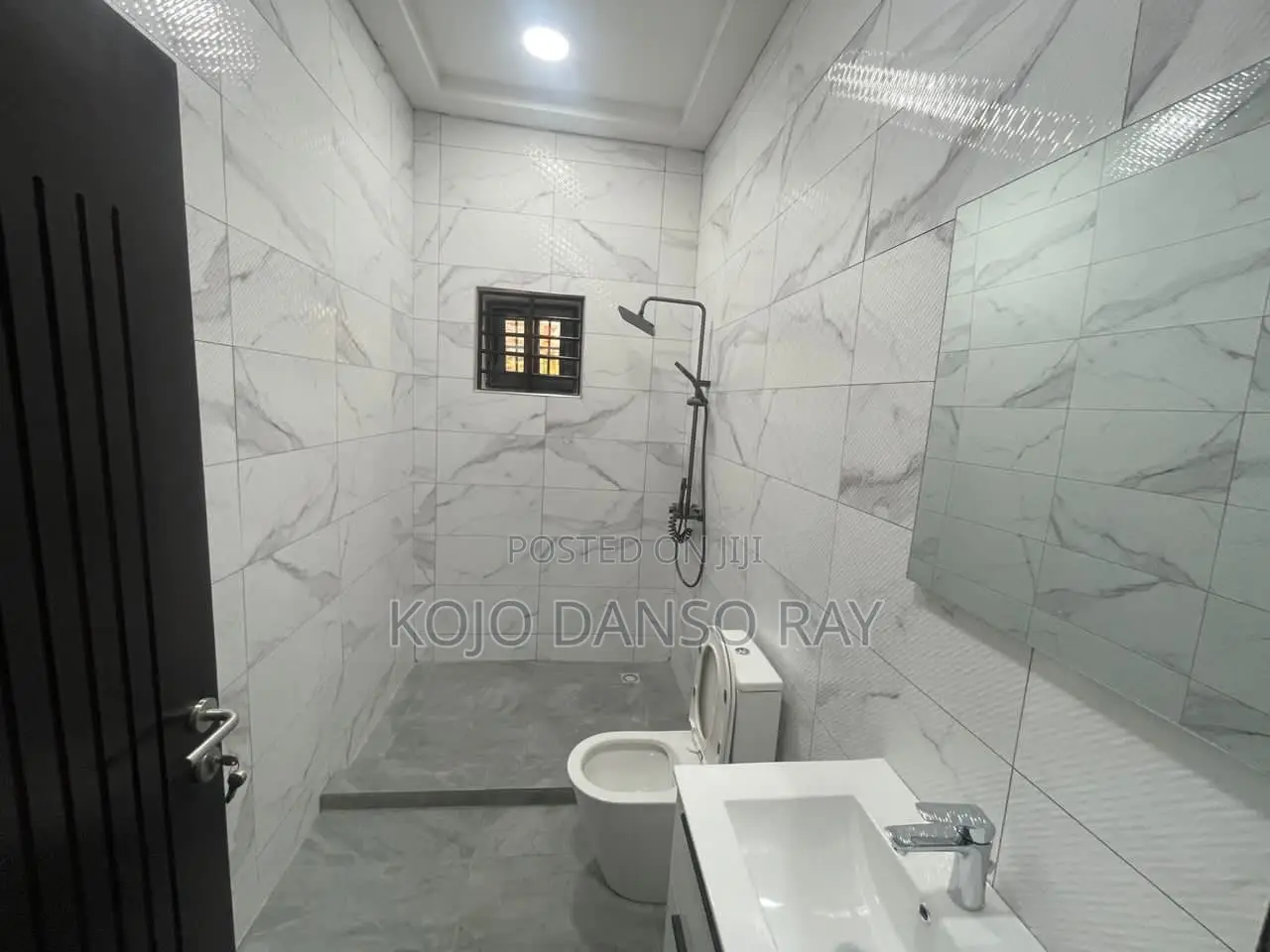 3bdrm House in Pandak Agency, Parakuo Estate for rent