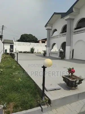 4bdrm House in Labone Junction for rent