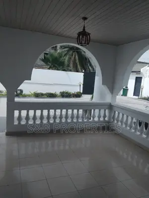 4bdrm House in Labone Junction for rent