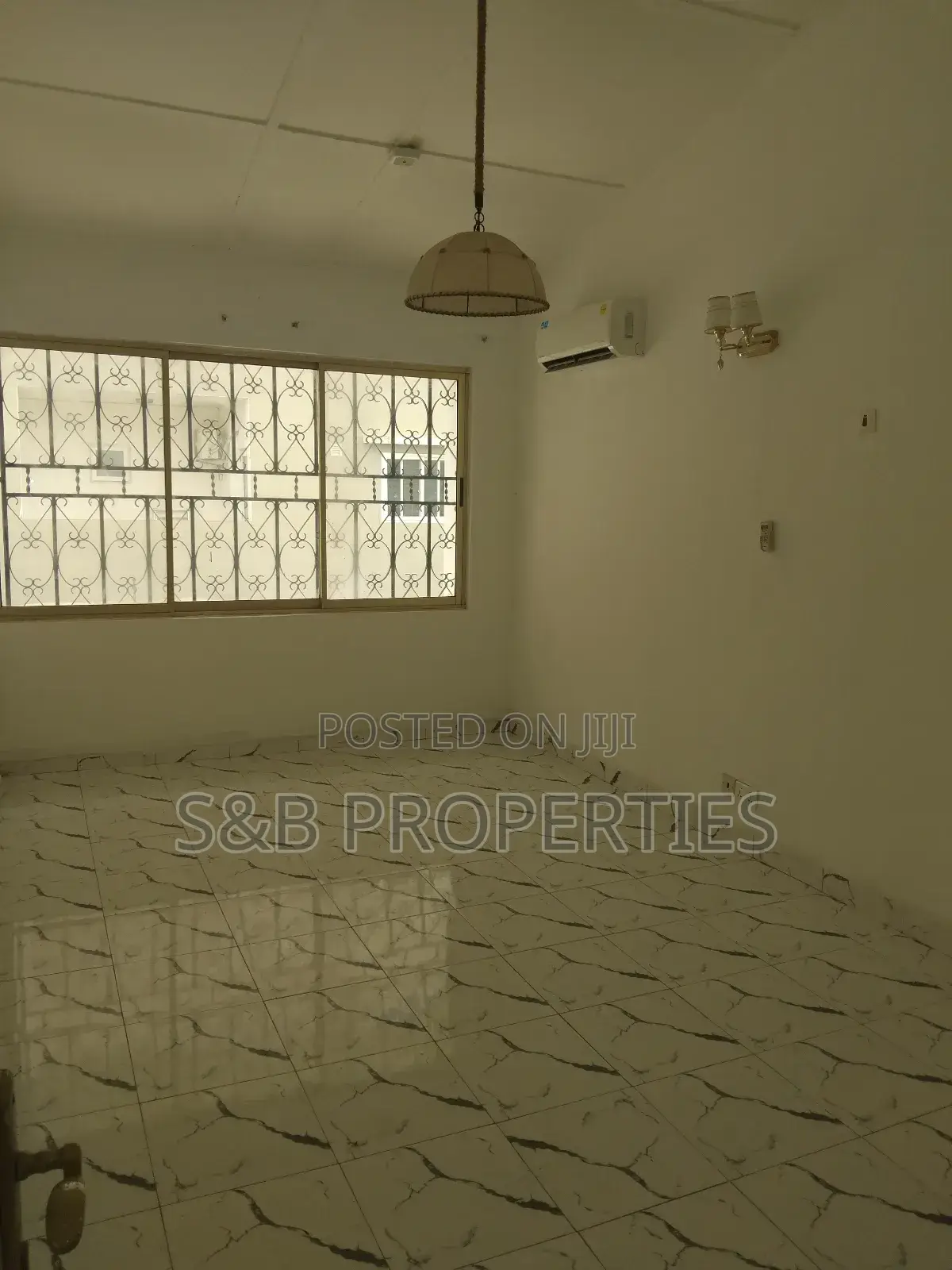 4bdrm House in Labone Junction for rent