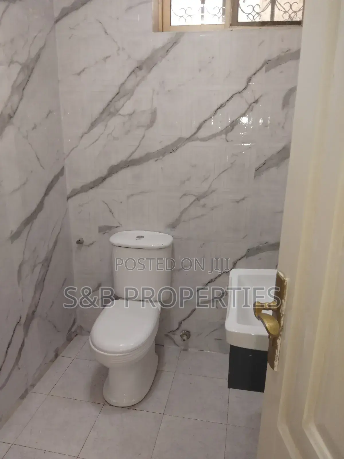 4bdrm House in Labone Junction for rent