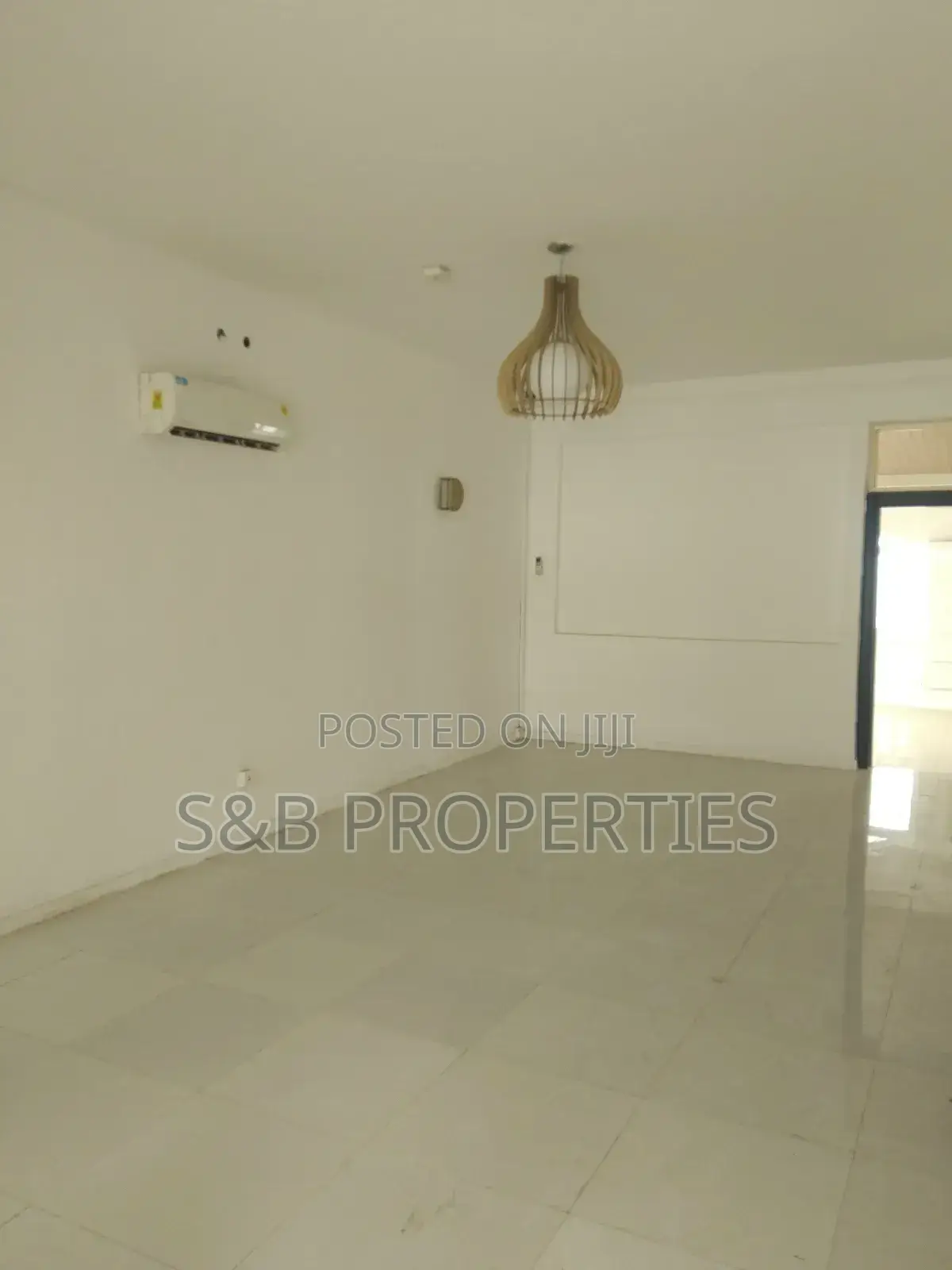 4bdrm House in Labone Junction for rent