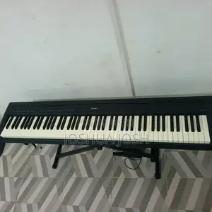 Yamaha Piano P95