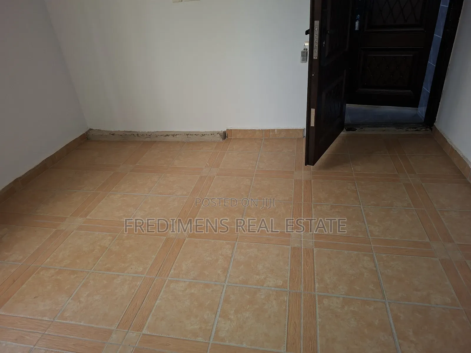 3bdrm Apartment in Fredimens Real, Afigya-Kwabre for rent