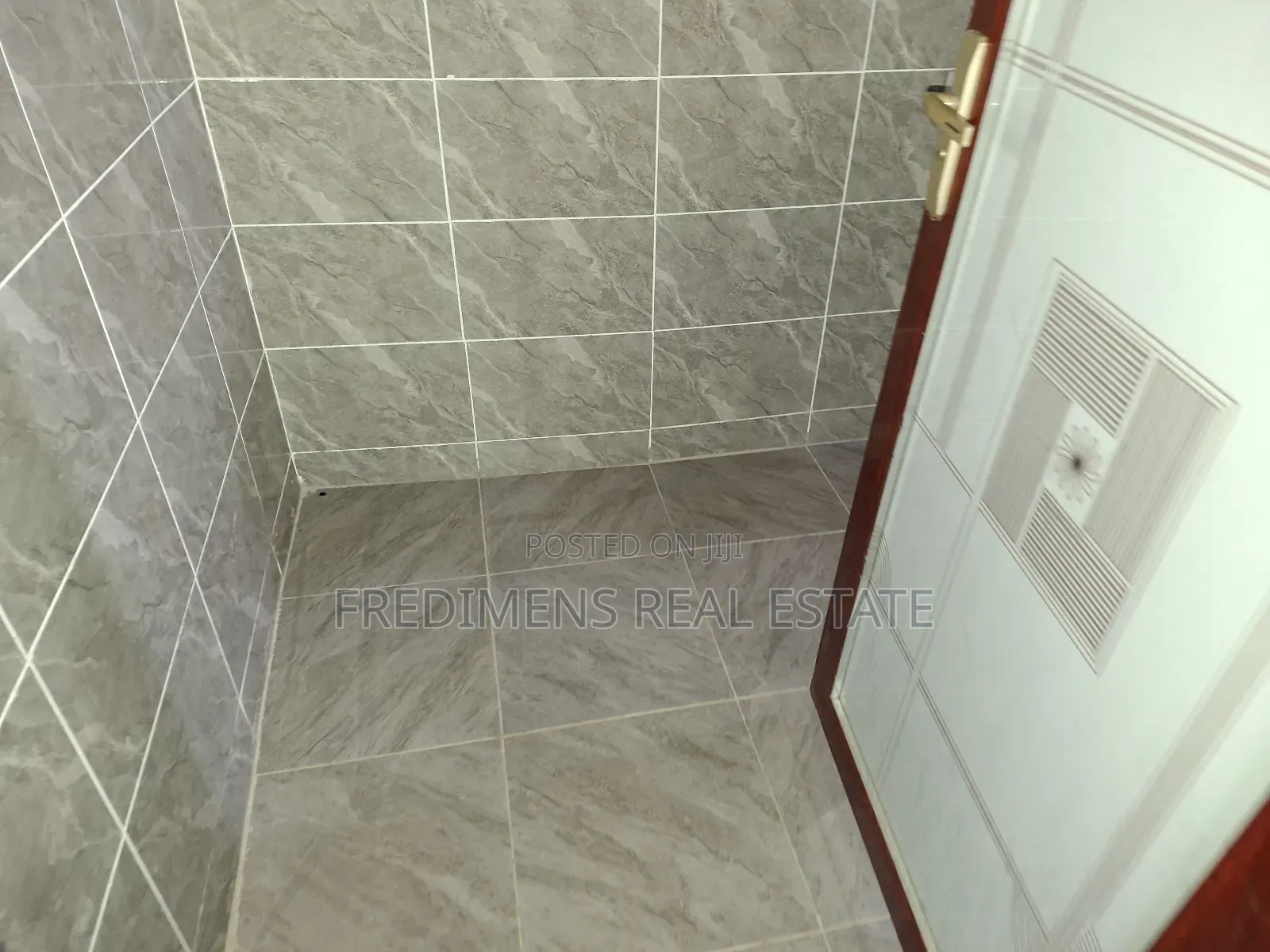 3bdrm Apartment in Fredimens Real, Afigya-Kwabre for rent