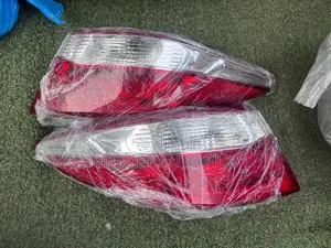 Toyota Camry 2016 2017 2018 Tail Lights