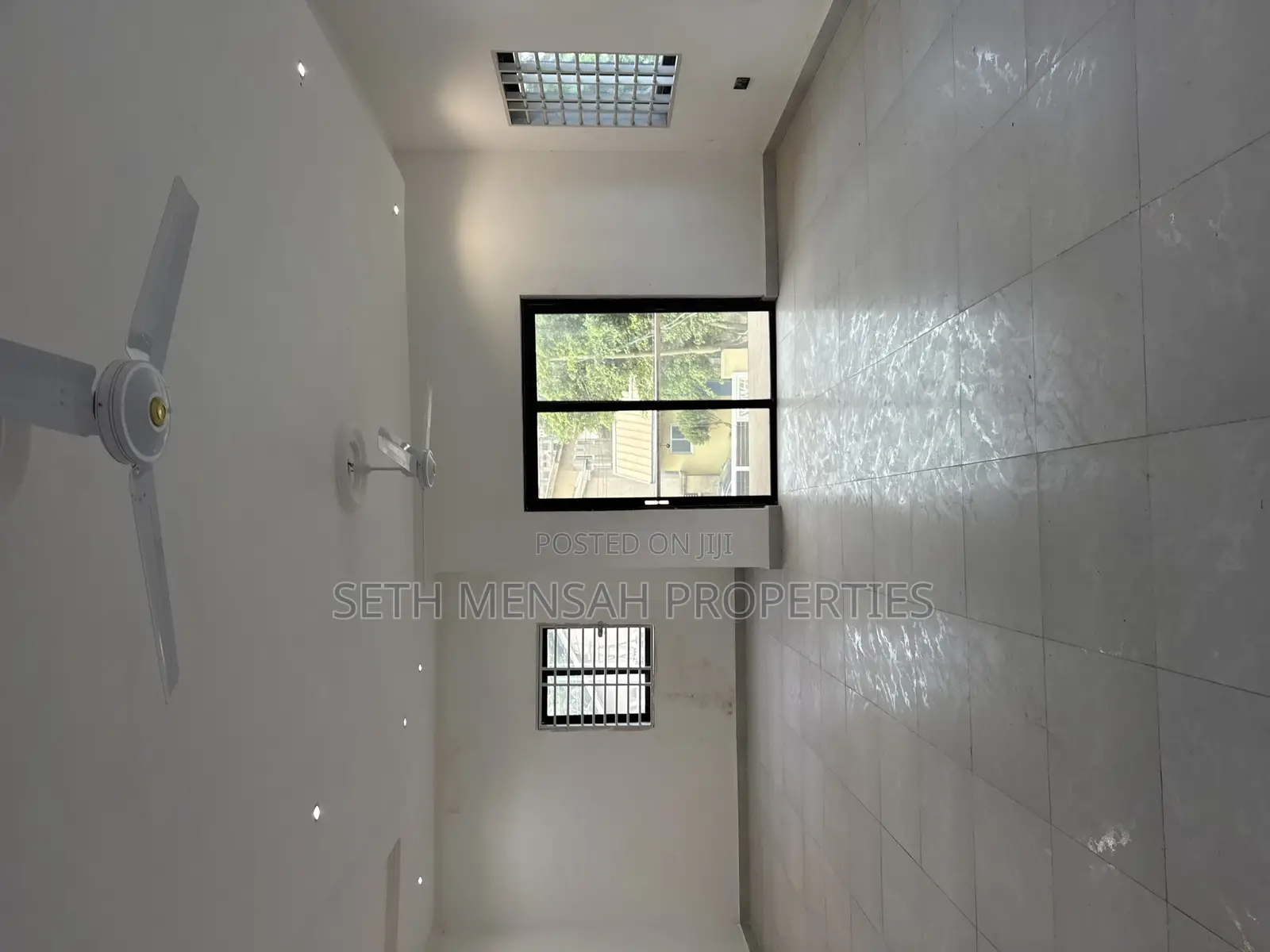 5bdrm House in Seth, Police Station for sale