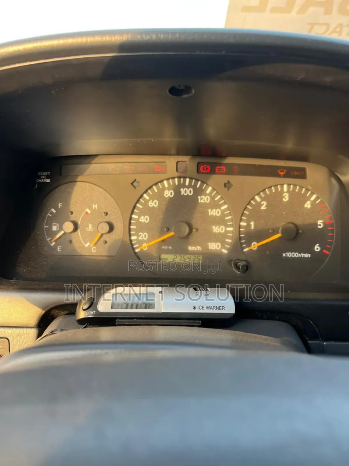 Toyota HiAce 2006 Red