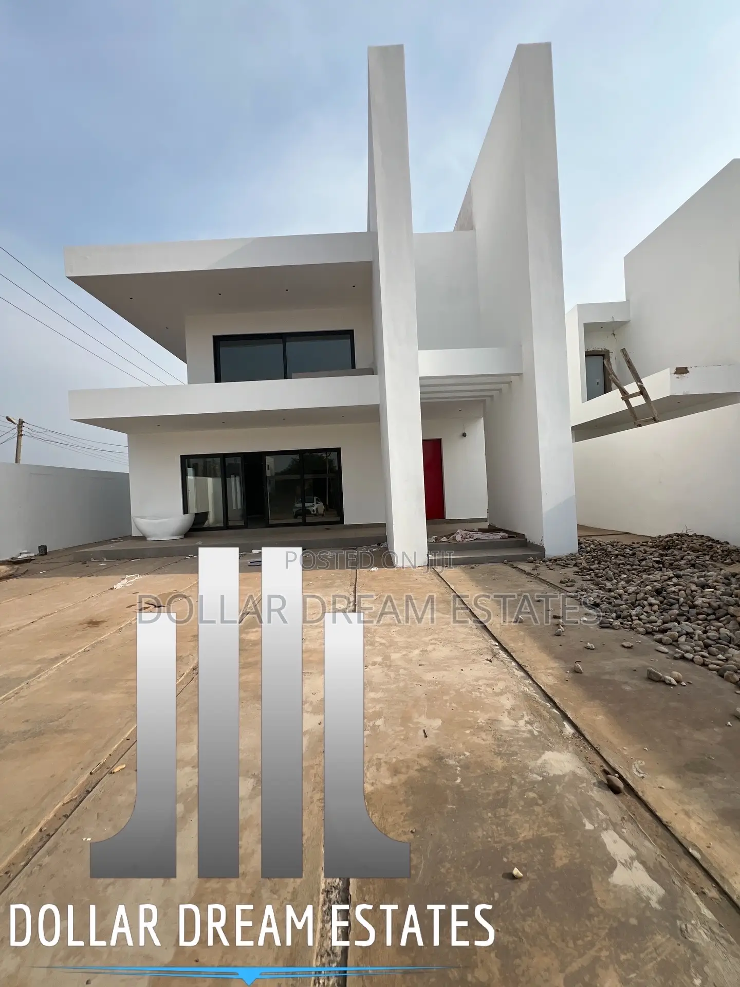 5bdrm House in East Legon for sale