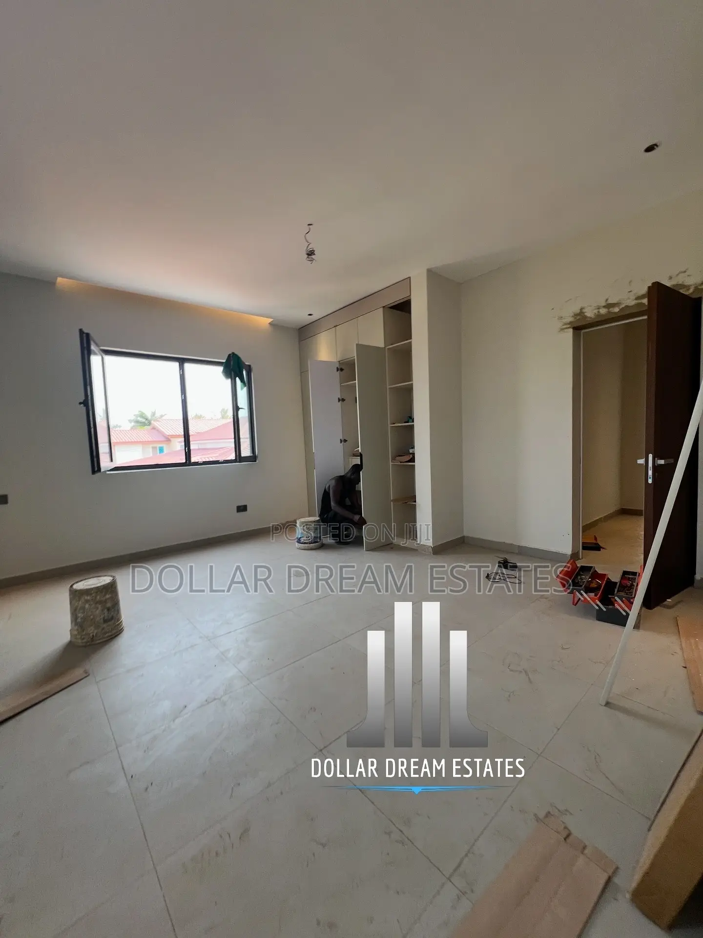 5bdrm House in East Legon for sale