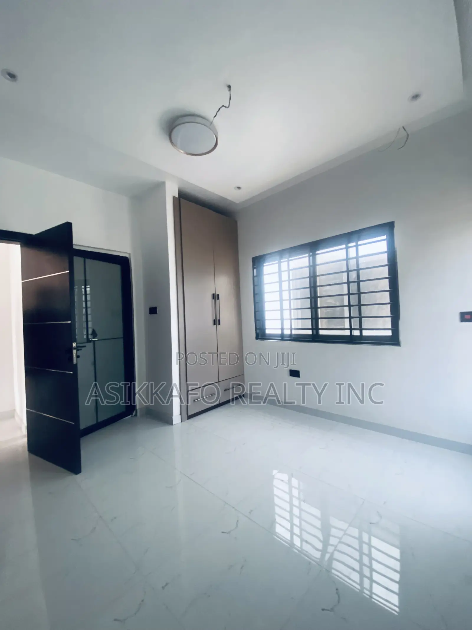 4bdrm Duplex in Coastal Estate, Spintex for rent