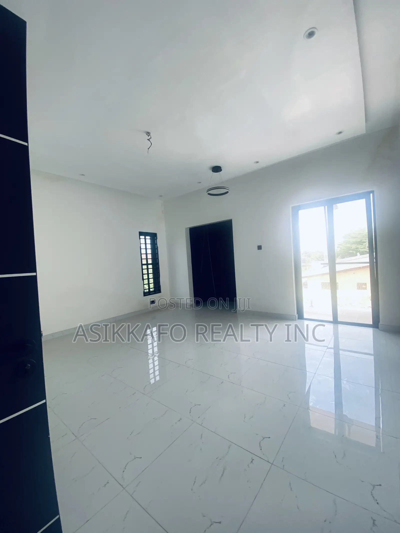 4bdrm Duplex in Coastal Estate, Spintex for rent