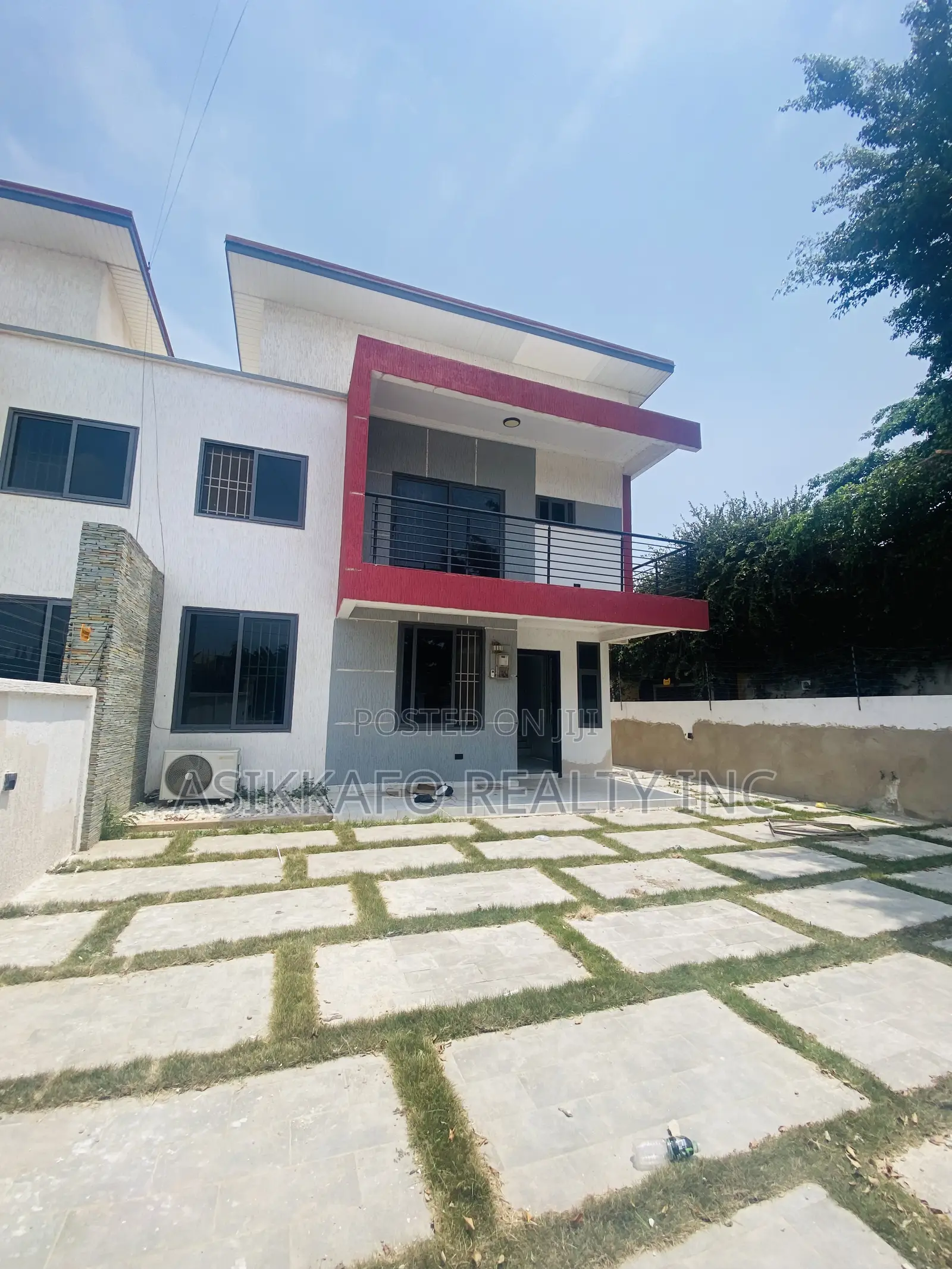 3bdrm Duplex in Hfc Estate, Spintex for rent