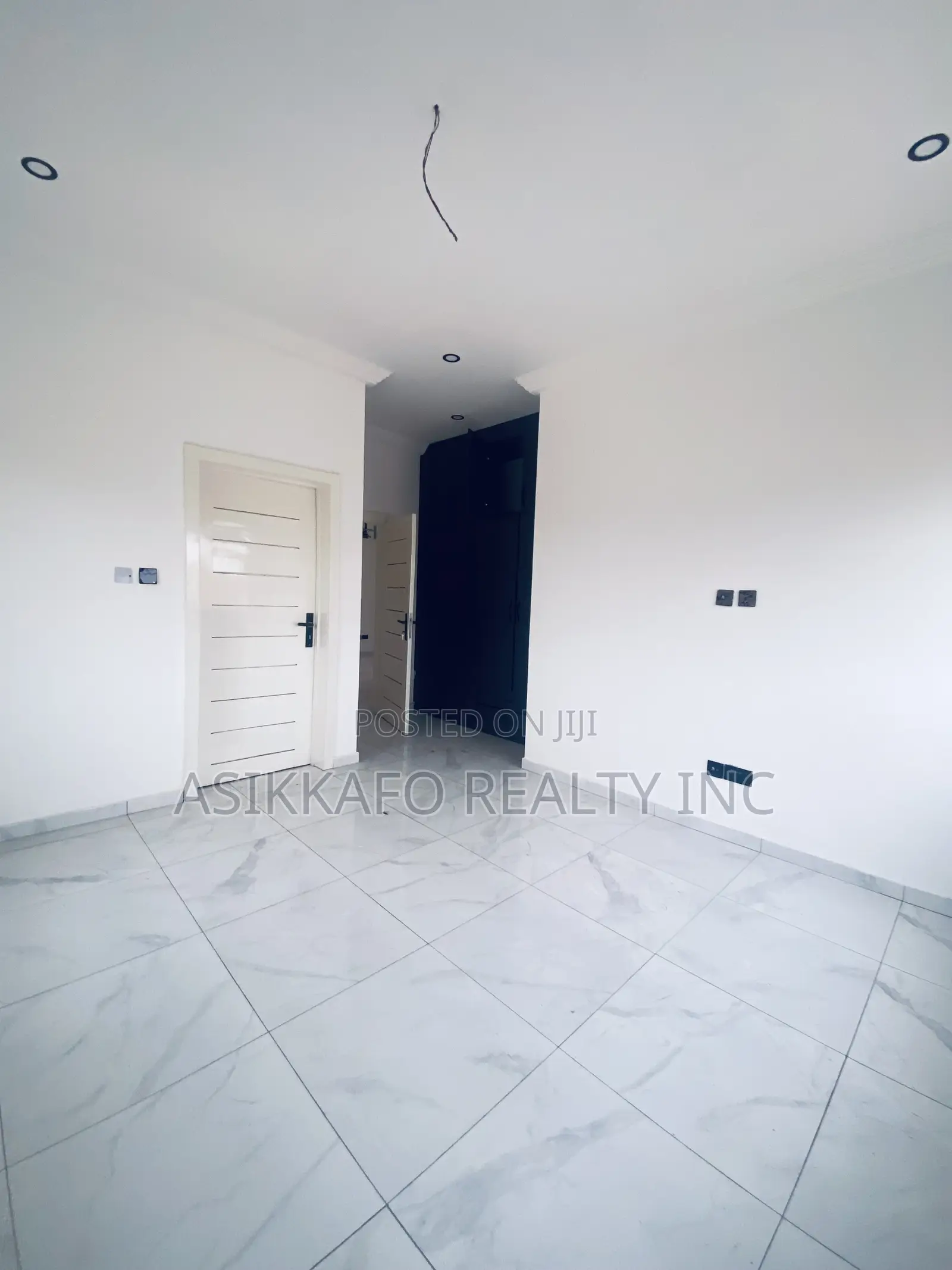 3bdrm Duplex in Hfc Estate, Spintex for rent