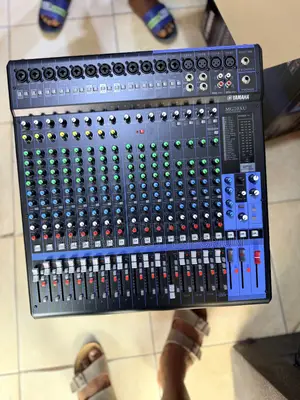 Yamaha Mg20xu, A Professional 20-channel Analog Mixing Console