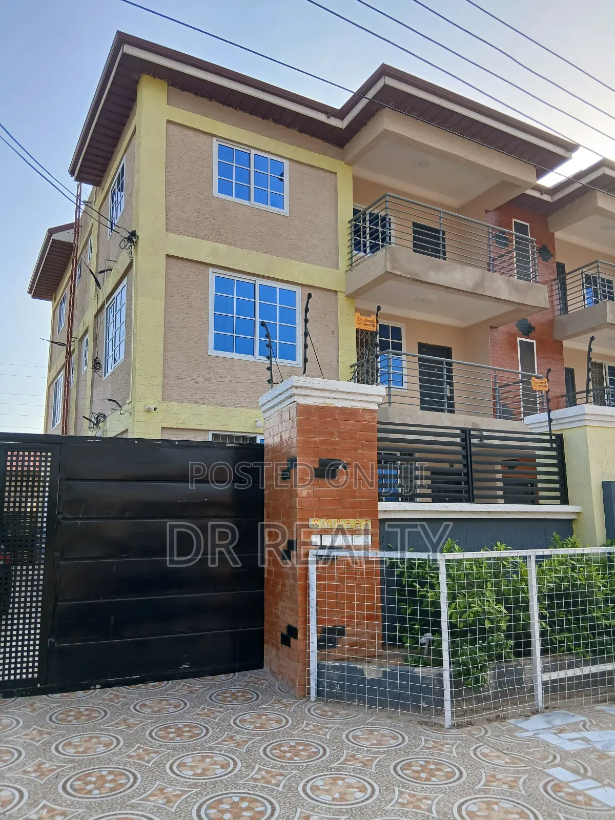 2bdrm Apartment in Savannah, Tema Metropolitan for rent