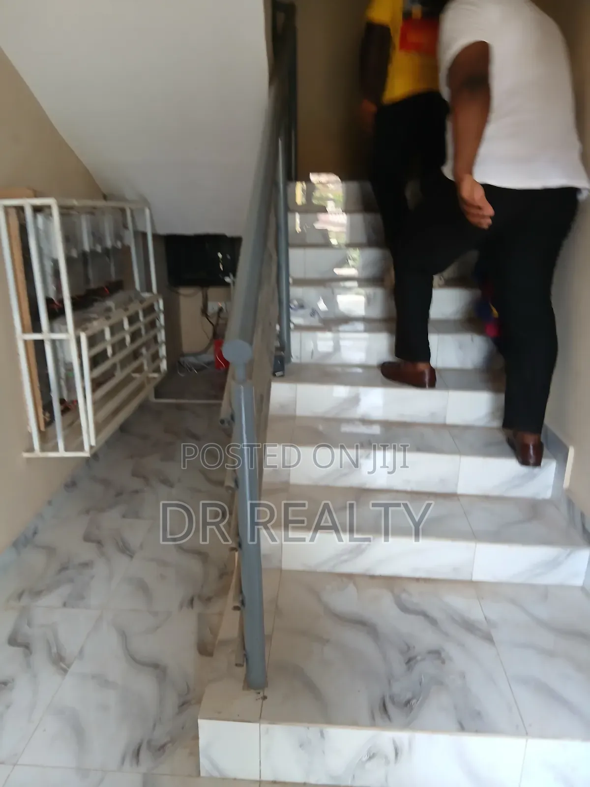 2bdrm Apartment in Savannah, Tema Metropolitan for rent