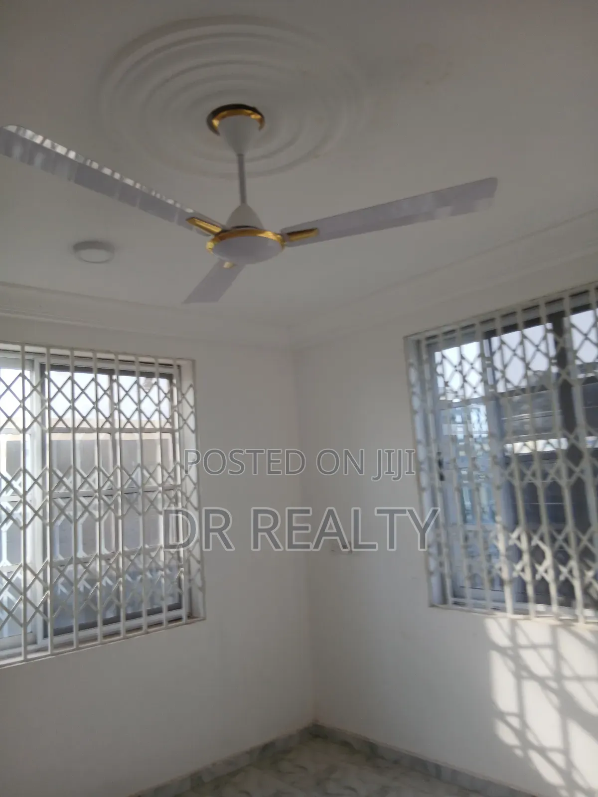2bdrm Apartment in Savannah, Tema Metropolitan for rent