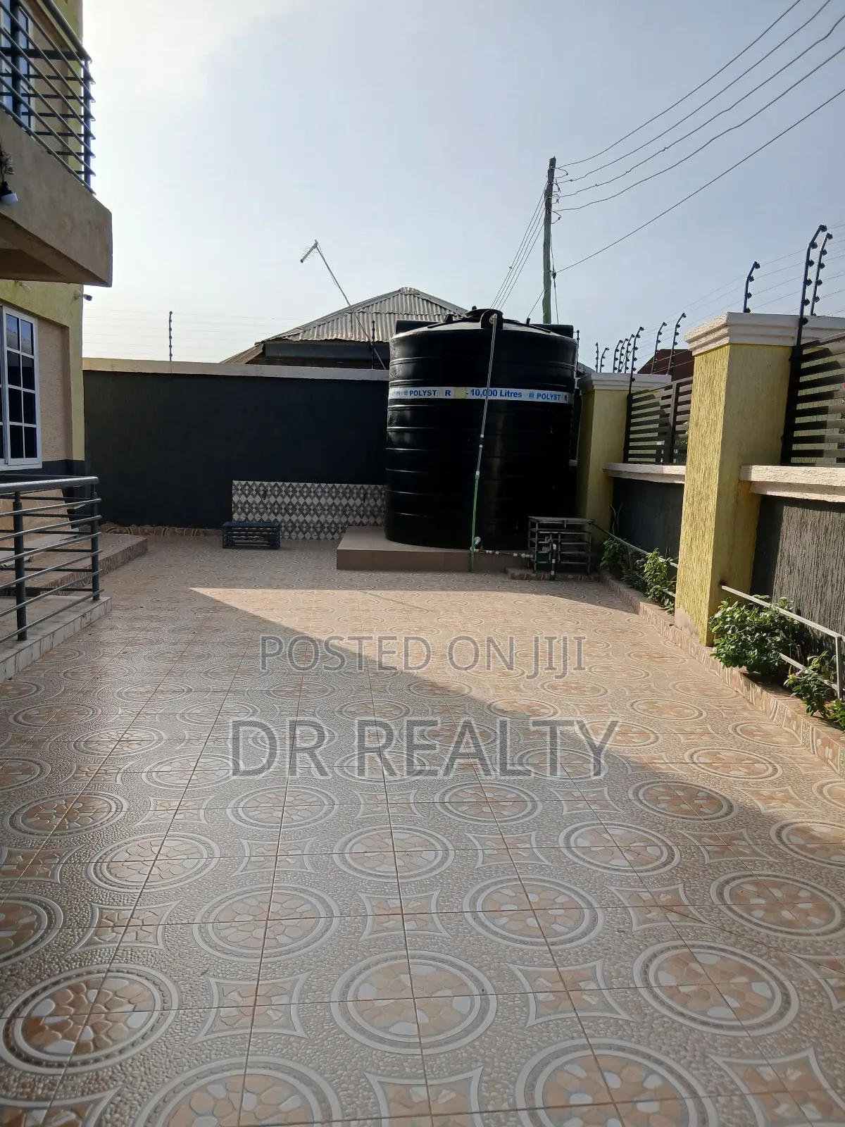 2bdrm Apartment in Savannah, Tema Metropolitan for rent