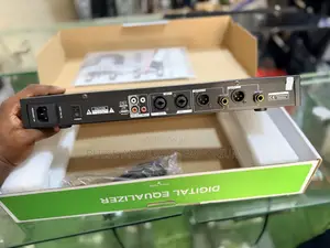 Dbx Eq2201 Digital Equalizer.
