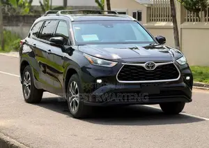 Toyota Highlander Platinum 2021 Black