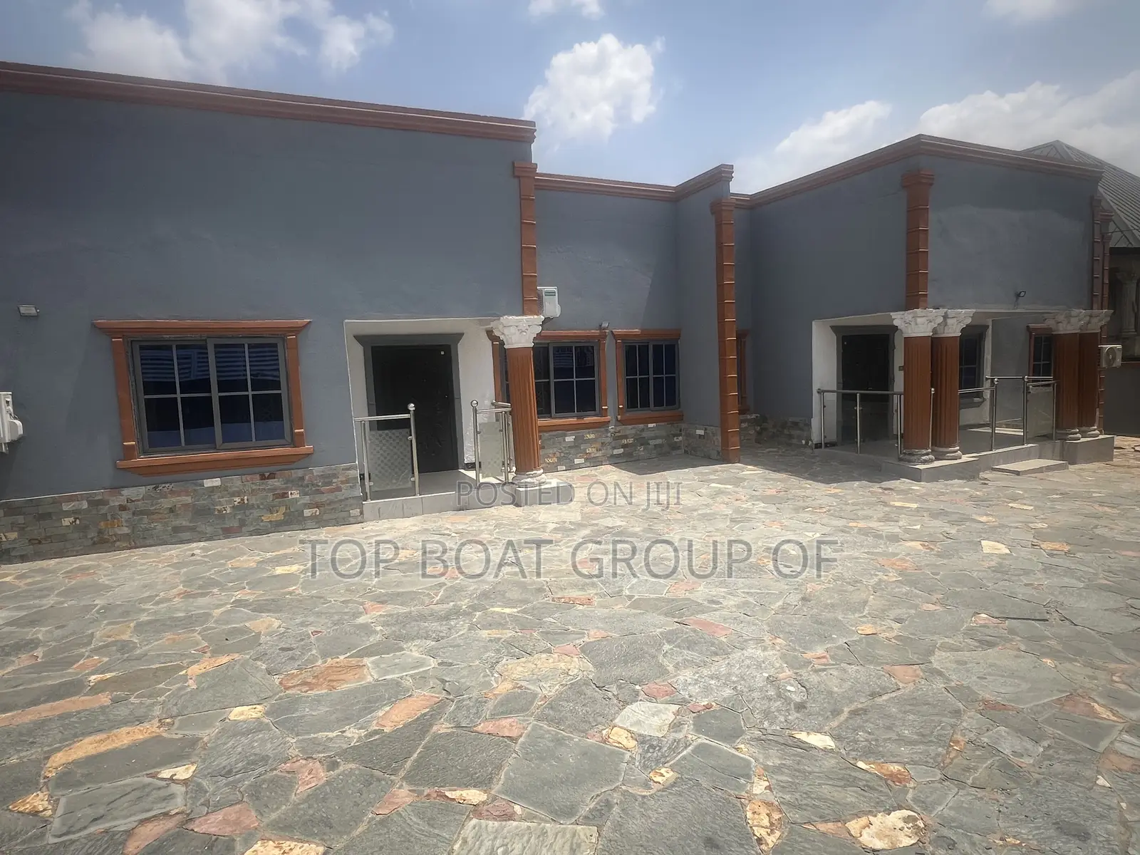 5bdrm House in Top Boat Group Of, Kumasi Metropolitan for sale