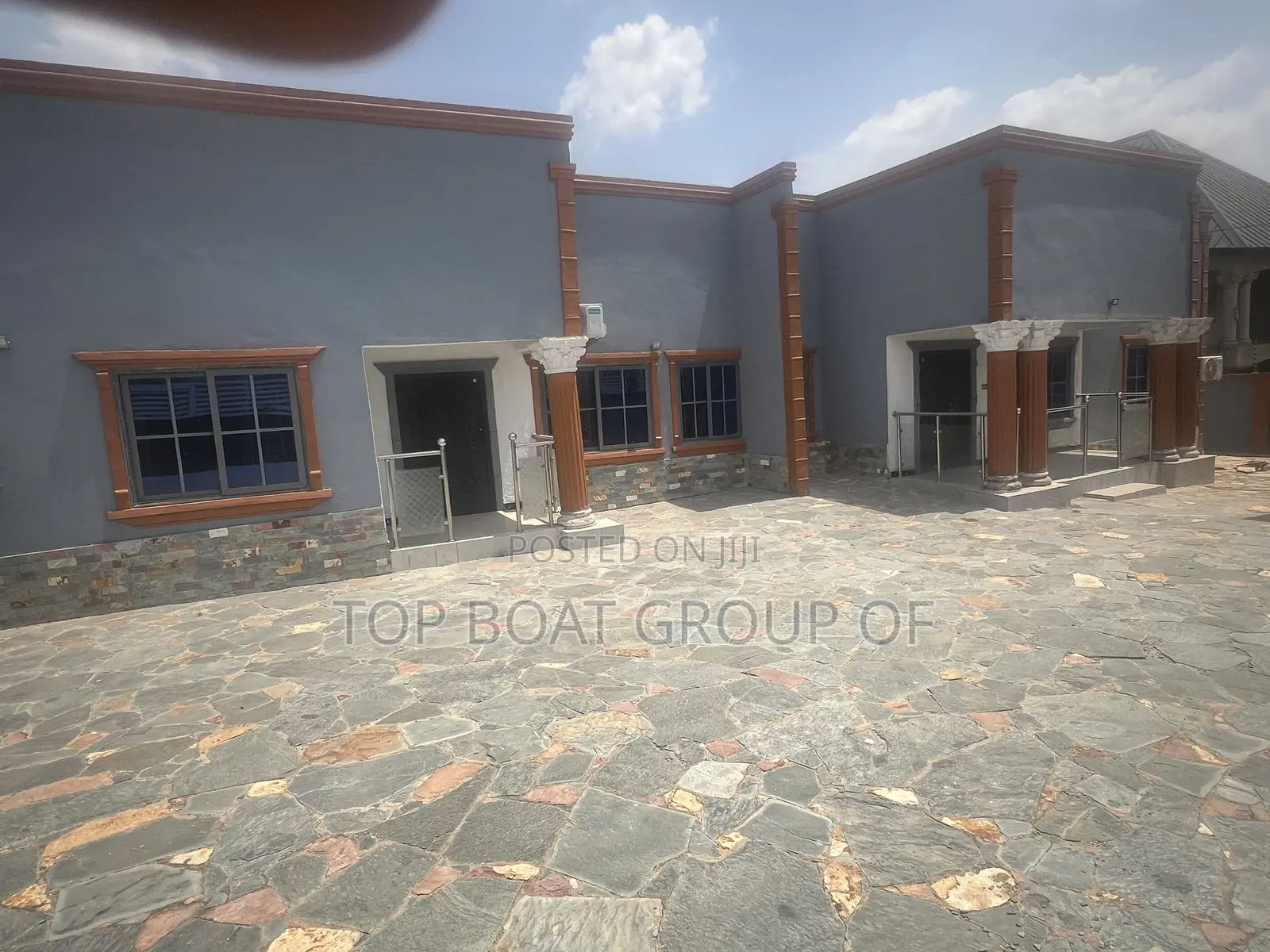 5bdrm House in Top Boat Group Of, Kumasi Metropolitan for sale