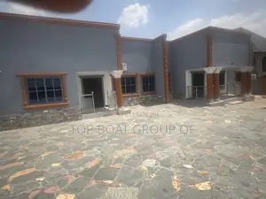 5bdrm House in Top Boat Group Of, Kumasi Metropolitan for sale