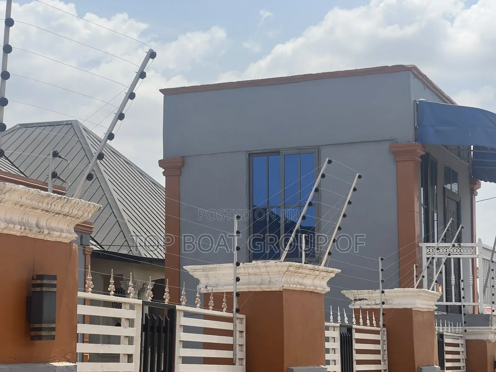 5bdrm House in Top Boat Group Of, Kumasi Metropolitan for sale