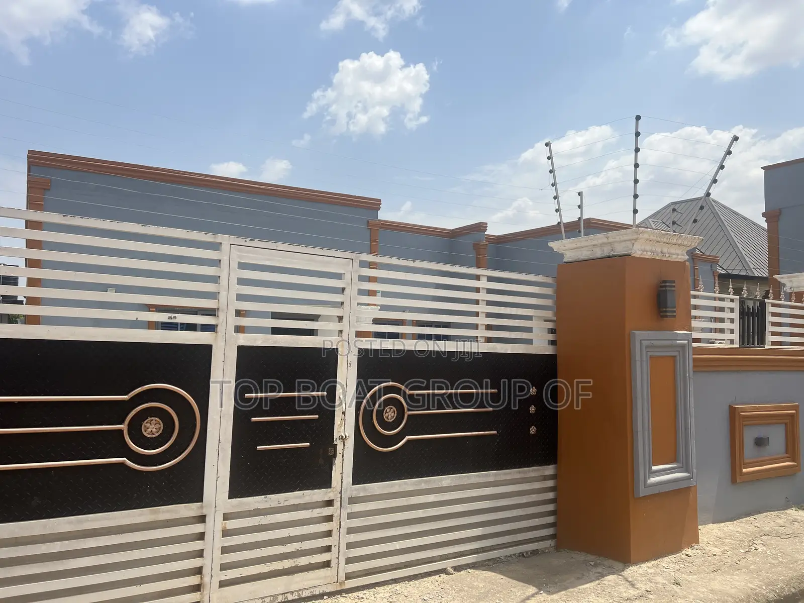 5bdrm House in Top Boat Group Of, Kumasi Metropolitan for sale