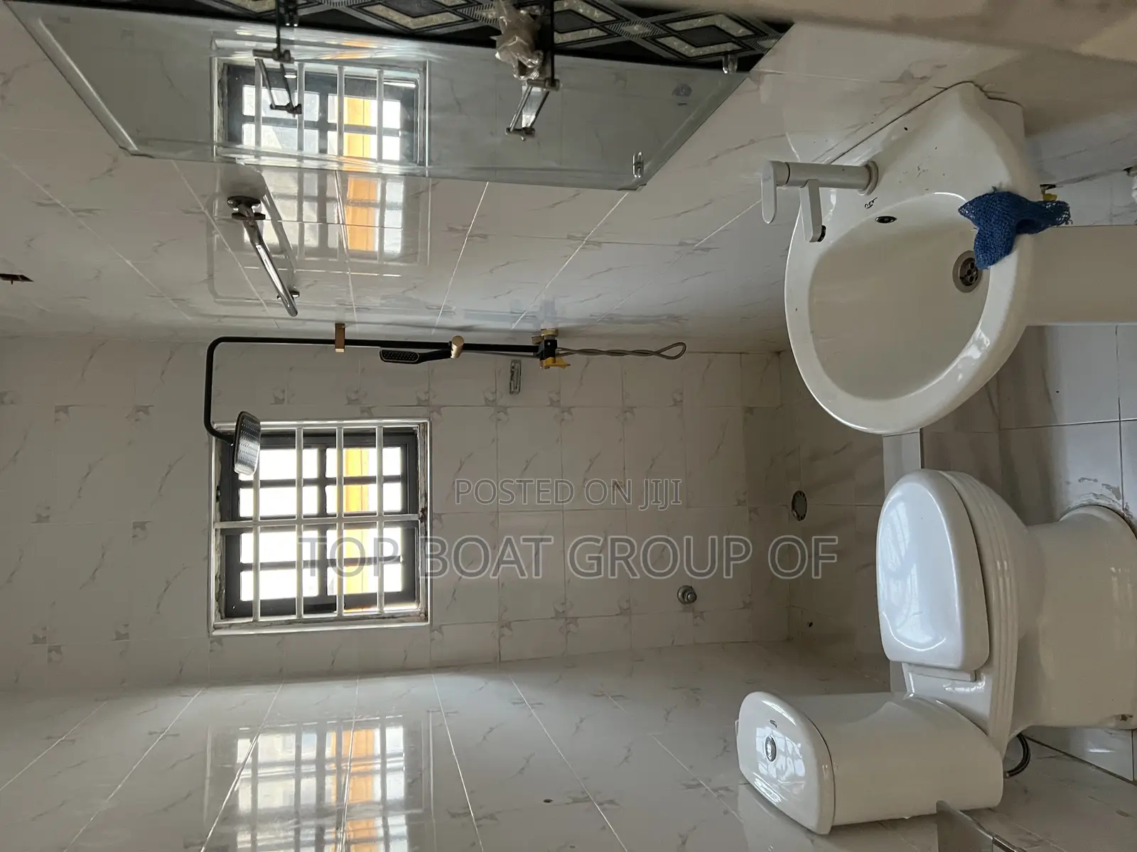 5bdrm House in Top Boat Group Of, Kumasi Metropolitan for sale