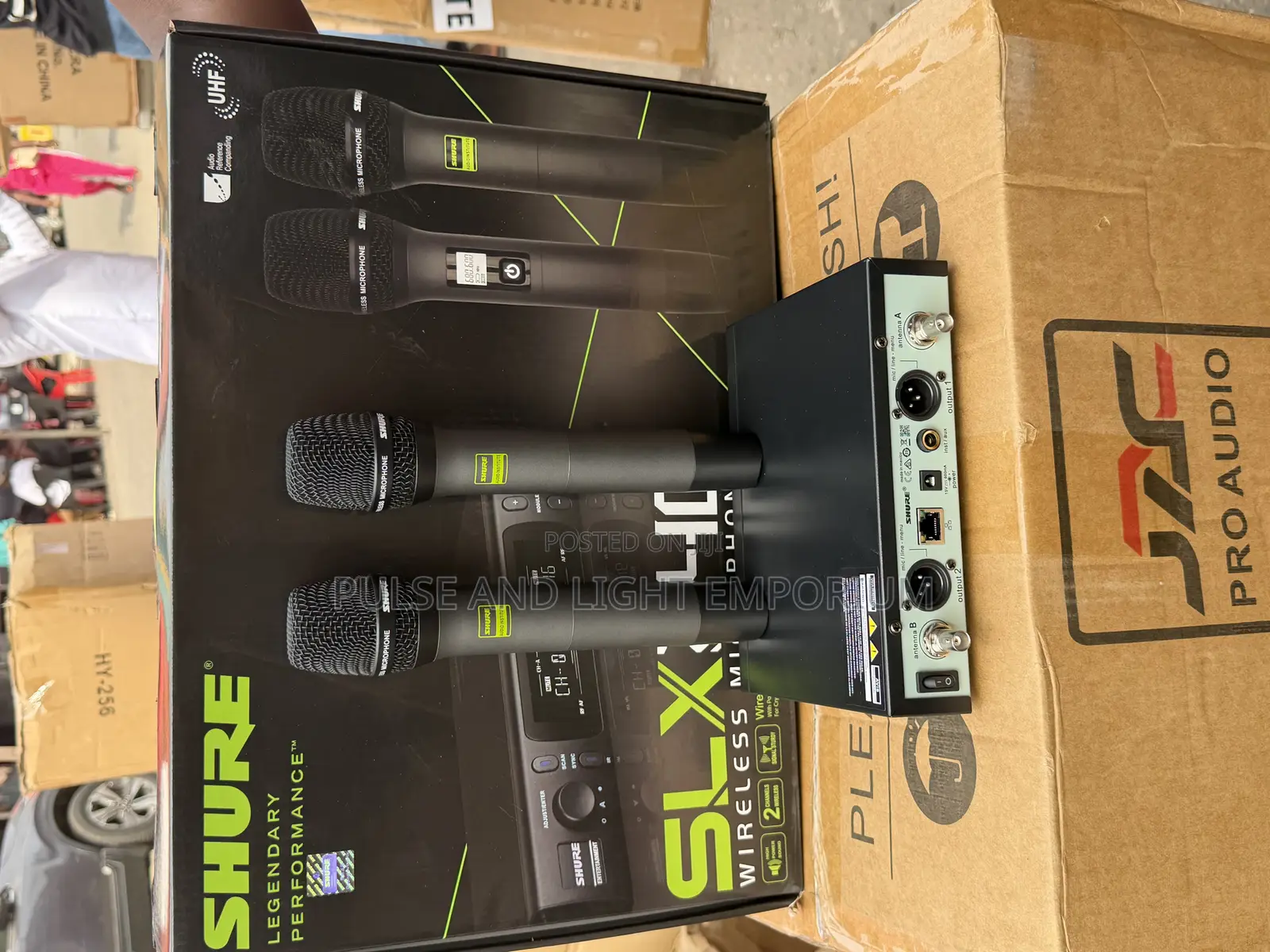 Shure Slx240 Professional Wireless Microphone System.