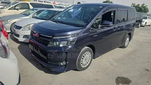 Toyota Voxy 2015 Gray