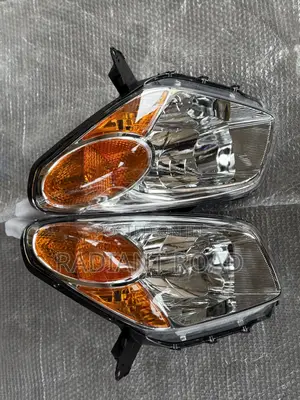 Toyota Rav4 2005 Headlights