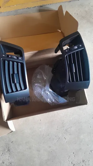 Toyota Land Cruiser 08 To 2012 Ac Vents (Complete) Available
