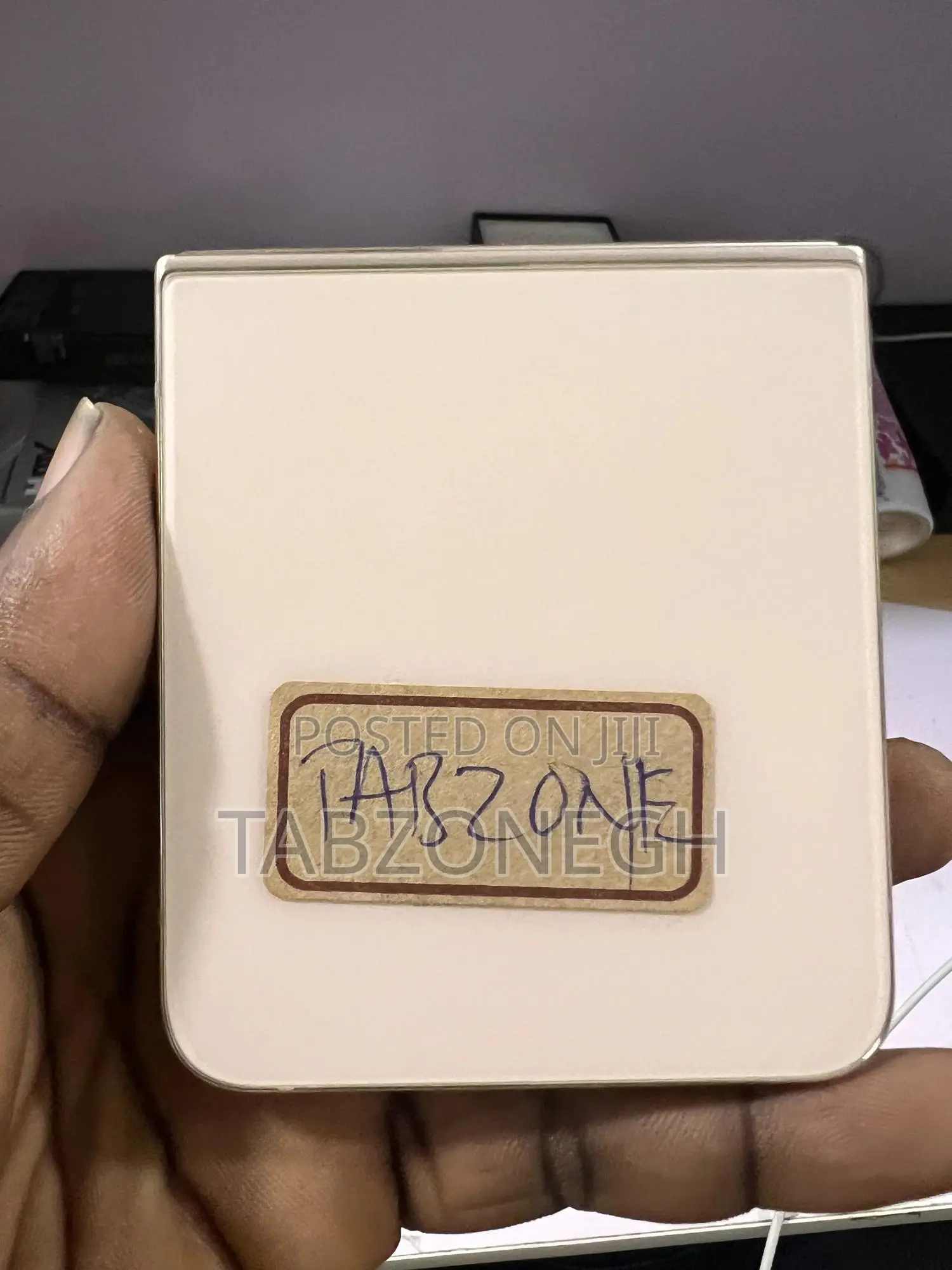 Samsung Galaxy Z Flip4 256 GB Gold