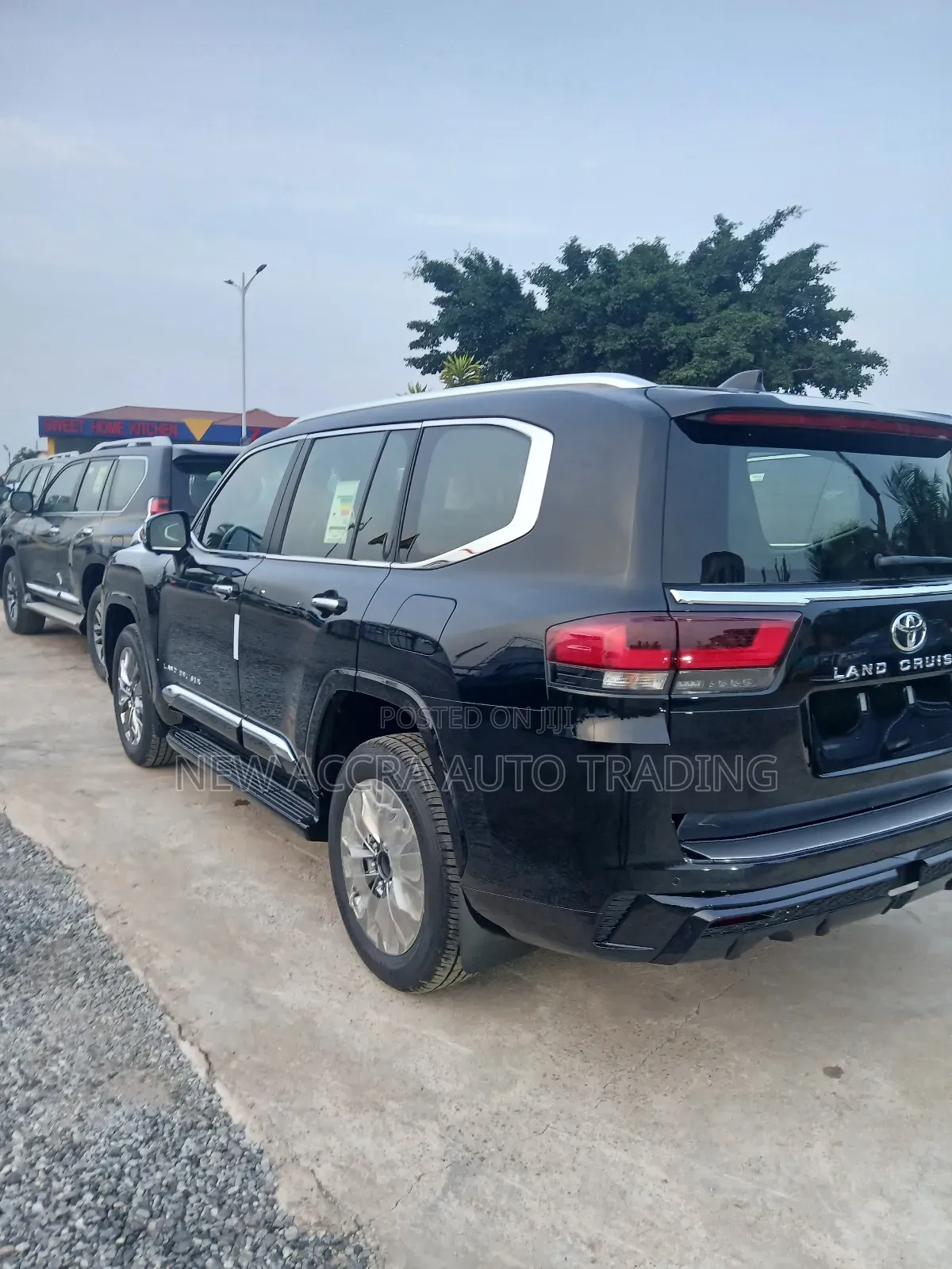 New Toyota Land Cruiser LC300 2025 Black