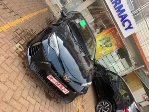 Toyota Corolla SE (1.8L 4cyl 6M) 2018 Black