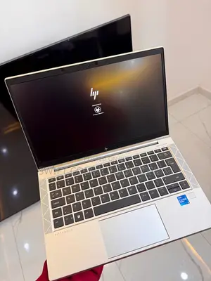 Laptop HP EliteBook 830 8GB Intel Core i5 SSD 256GB