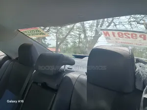 Toyota Corolla LE Eco (1.8L 4cyl 2A) 2018 Silver