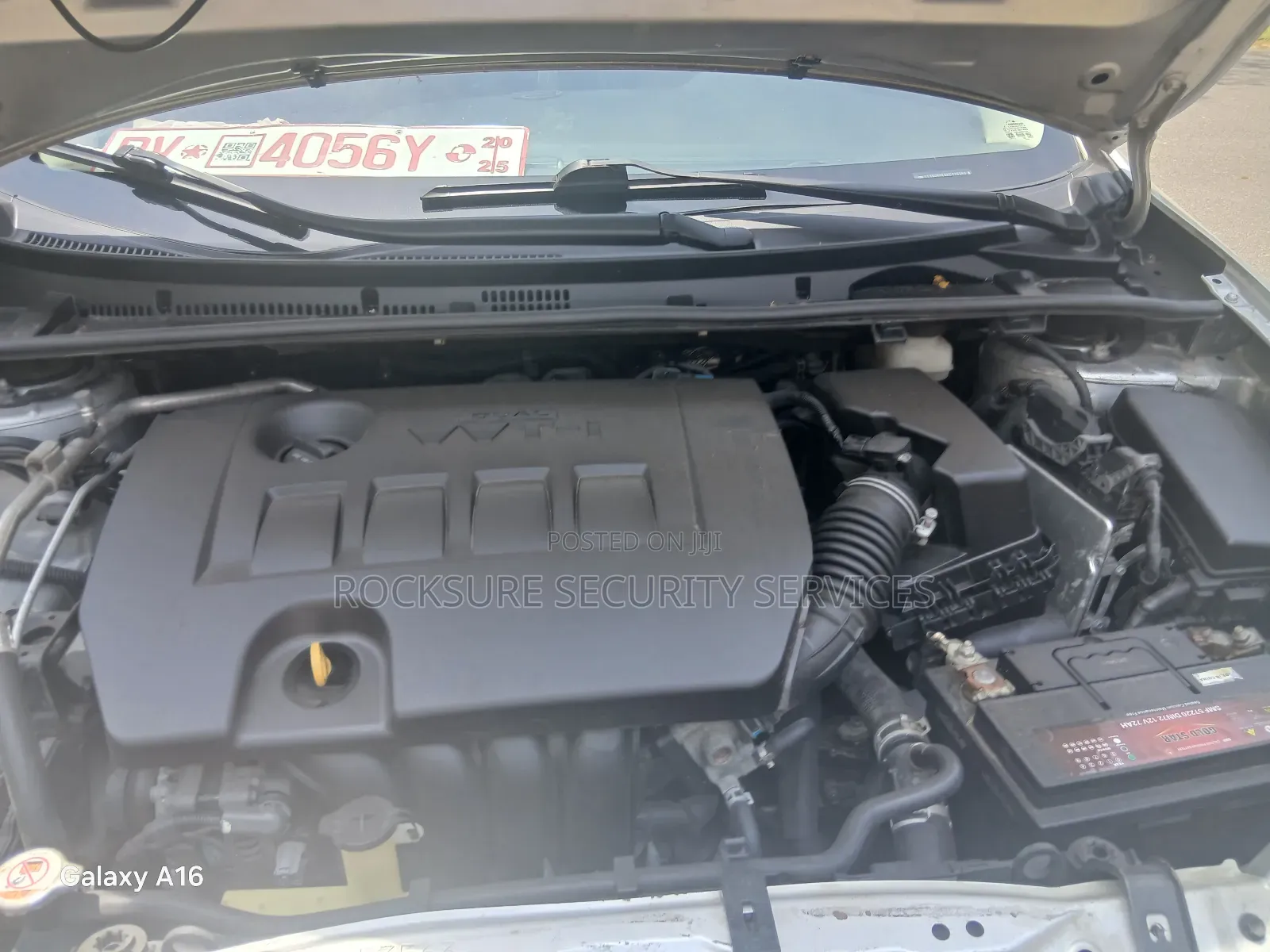 Toyota Corolla LE Eco (1.8L 4cyl 2A) 2018 Silver