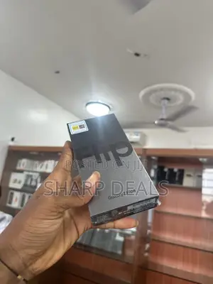 New Samsung Galaxy Z Flip4 256 GB Black