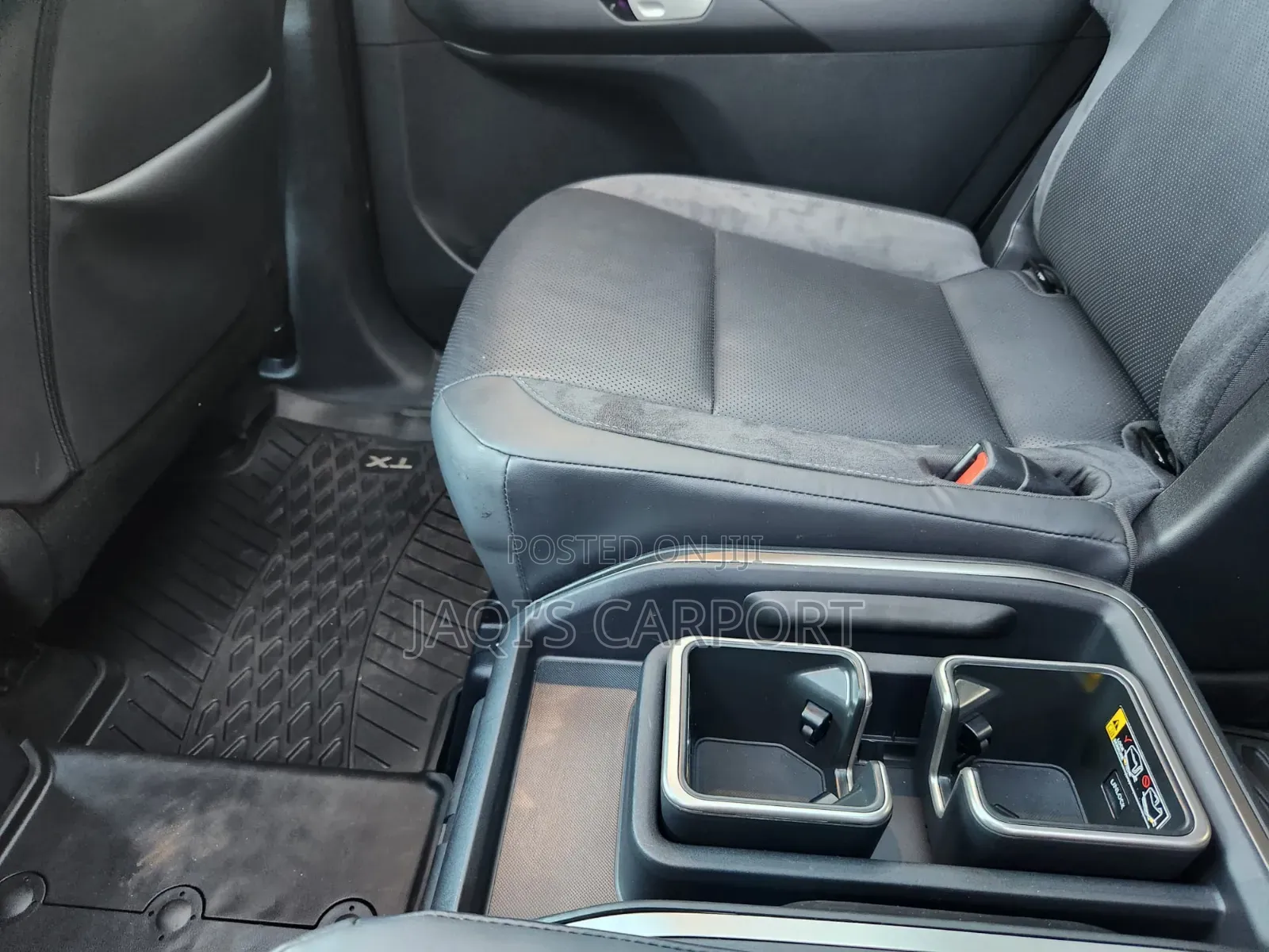 Lexus TX TX 500h AWD 2024 Matt Black