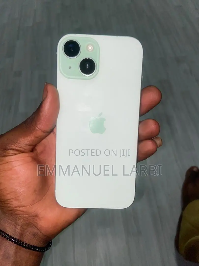 Apple iPhone 15 128 GB Green